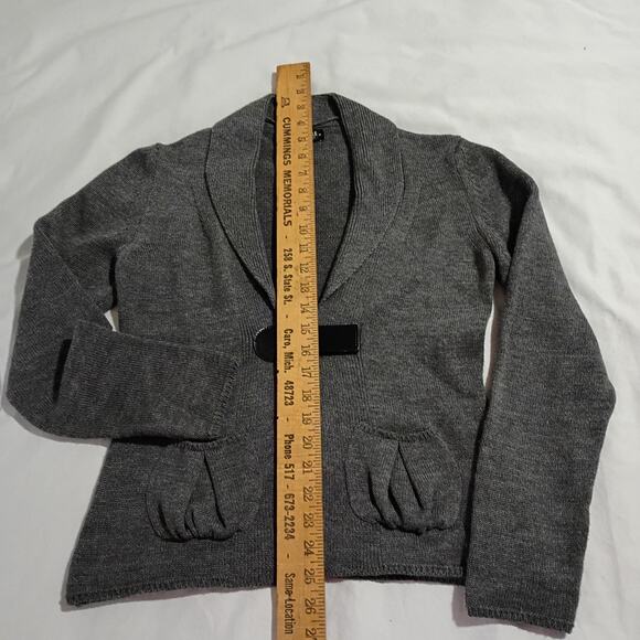 Merino Wool Small Italian Cardigan Coccole Grey Buckle Closure Pockets High-End - Picture 12 of 14